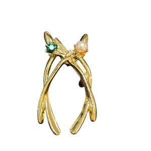 Vintage Interlocking Wishbone Brooch